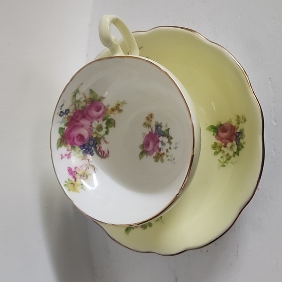 Foley Tulip Green Bone China Teacup and Saucer Set England - Picture 5 of 7